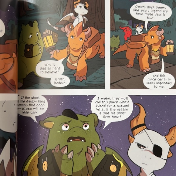 Graphic Novel 2 Book Bundle - Picture 12 of 16